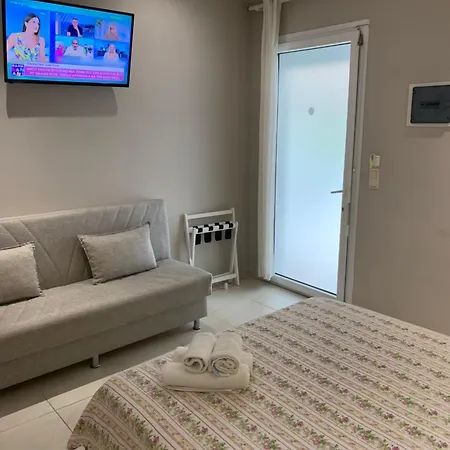 Luxury Ath *