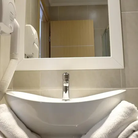 Aparthotel Luxury Ath *
