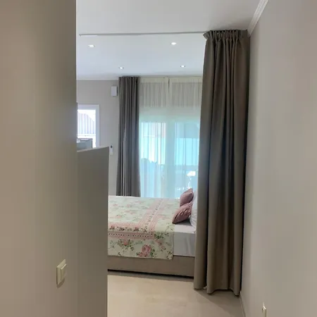 Villa Athanasia And Apartments Apartahotel 4*