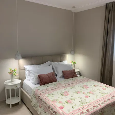Apartahotel Villa Athanasia And Apartments 4*