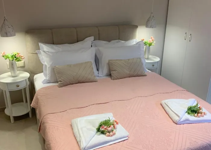 Athanasia And Hotel de apartamente 4*