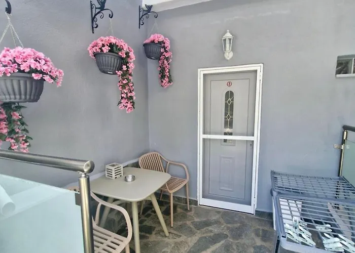 Athanasia And Hotel de apartamente